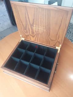 Heavy wood tea box 0