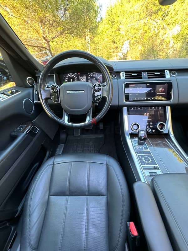 Land Rover Range Rover Sport 2018 12