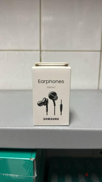 Earphones