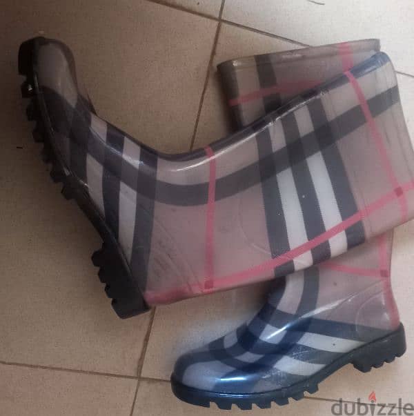 burberry rain boots 0