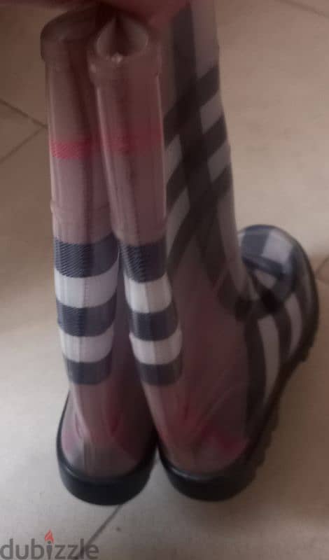 burberry rain boots 2