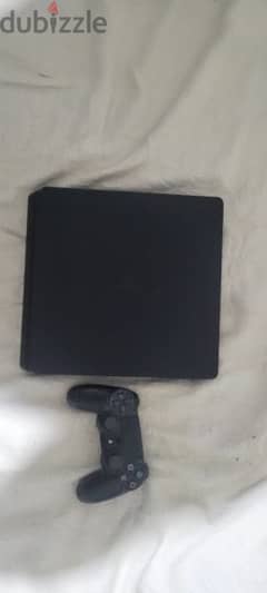 ps4  slim like new