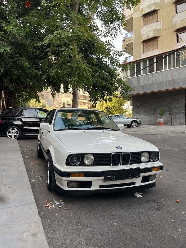 BMW 3-Series 1989 4