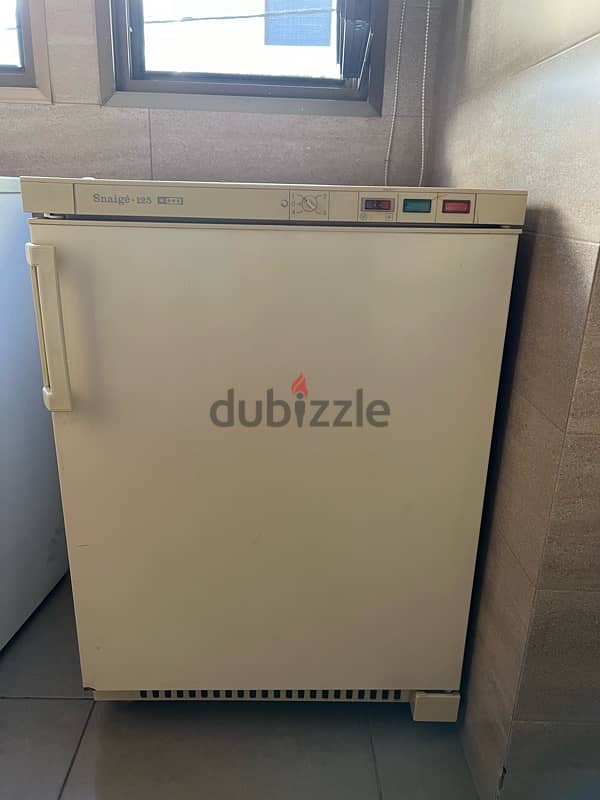 freezer in a very good condition 0