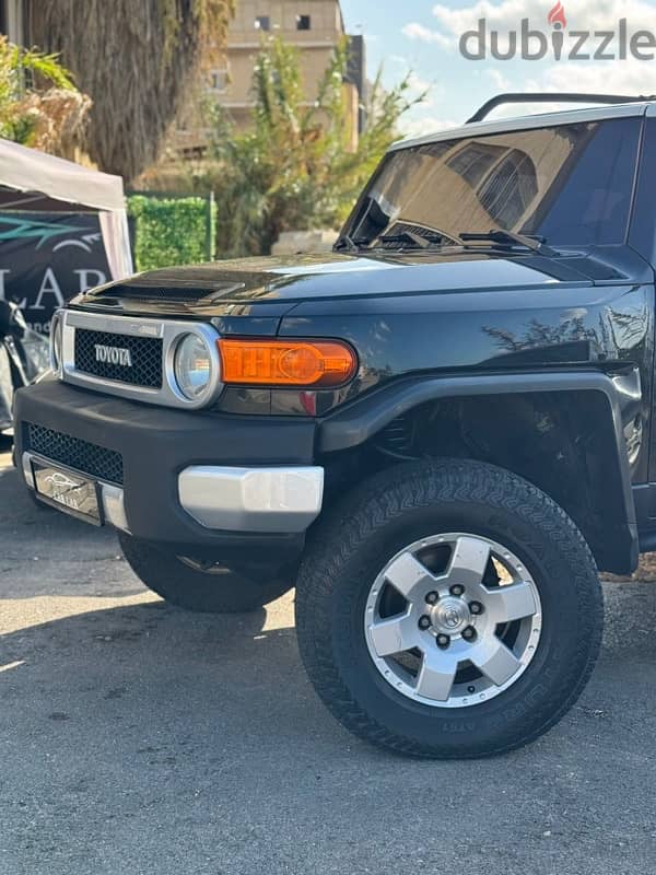 Toyota FJ Cruiser 1