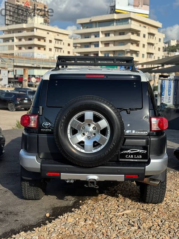 Toyota FJ Cruiser 5