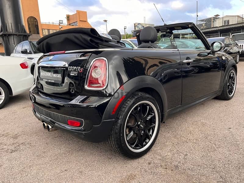 MINI Cooper S Cabrio Model 2010 3