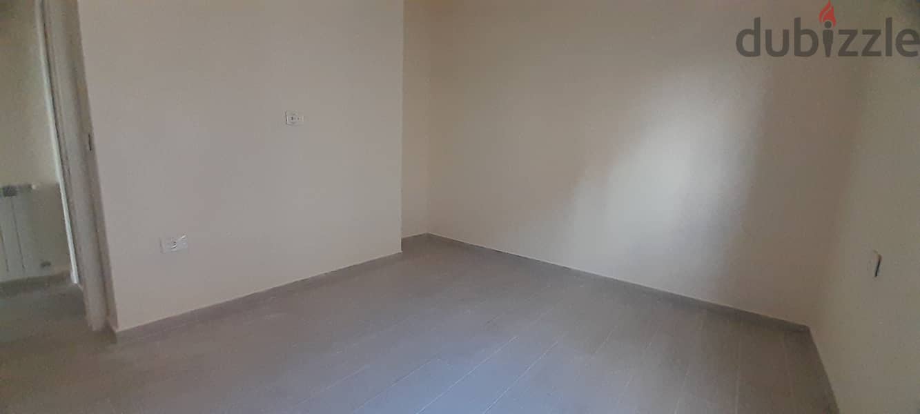 Apartment For Sale in baabdat douar شقة للبيع في بعبدات الدوار 7