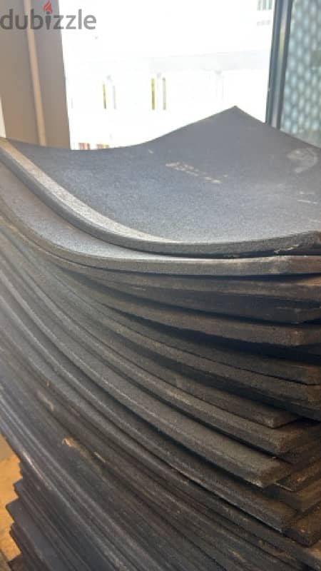 rubber tiles 1cm thick 0