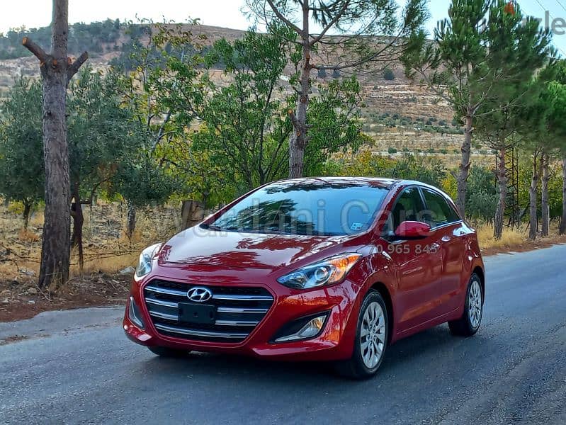 2017 HYUNDAI ELANTRA GT (LOW MILEAGE) 1