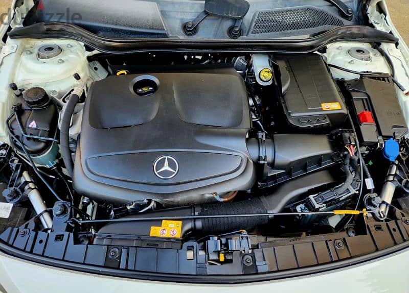 MERCEDES-BENZ GLA 250 4MATIC 2015 AMG full 97000miles اجنبية شبه جديدة 19