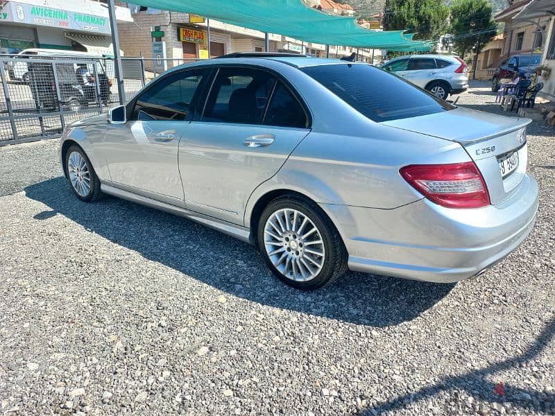 Mercedes-Benz C-Class 2011 2