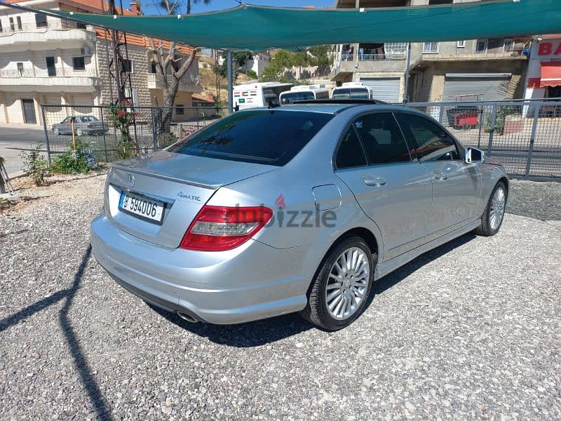 Mercedes-Benz C-Class 2011 4