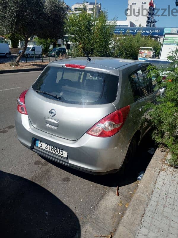 Nissan Tiida 2010 2