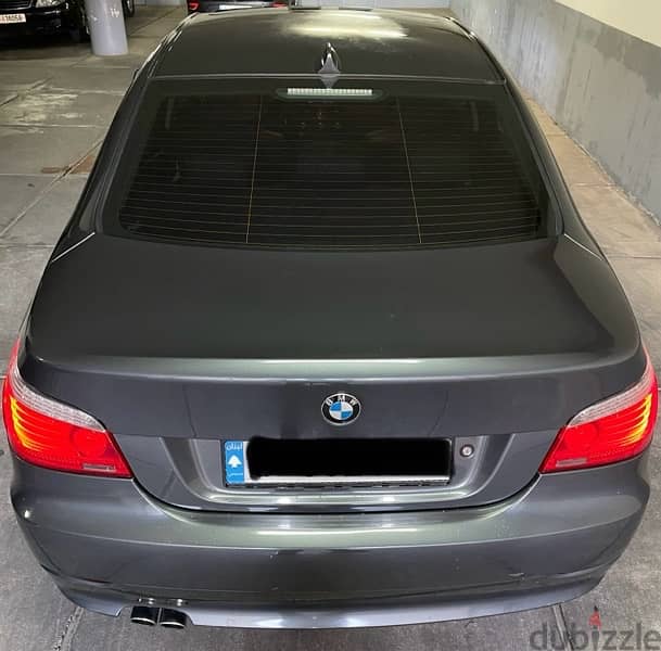 BMW 528i model 2010 10