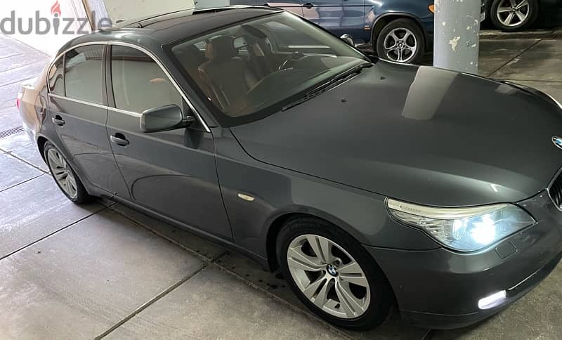 BMW 528i model 2010 11