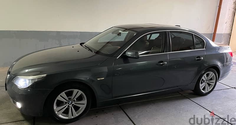 BMW 528i model 2010 12