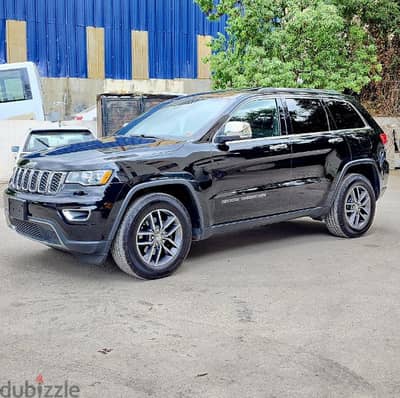 Grand Cherokee 2017 CLEAN CARFAX LIMITED V6 4WD اجنبي شبه جديد