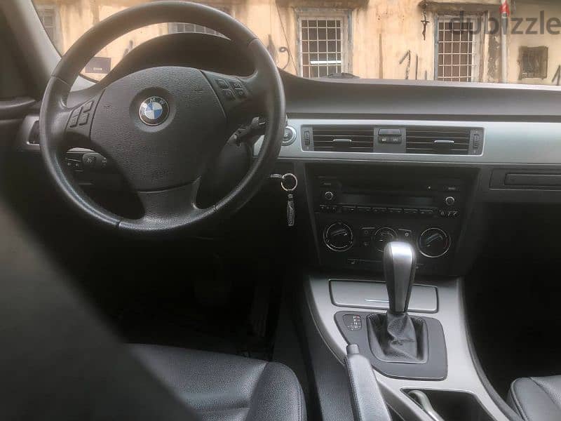 BMW 323i E90 2008 1