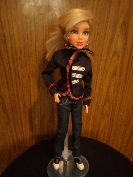 LIV SOPHIE SPIN MASTER As new Articulated doll +her own wear+Wig+Boots 7