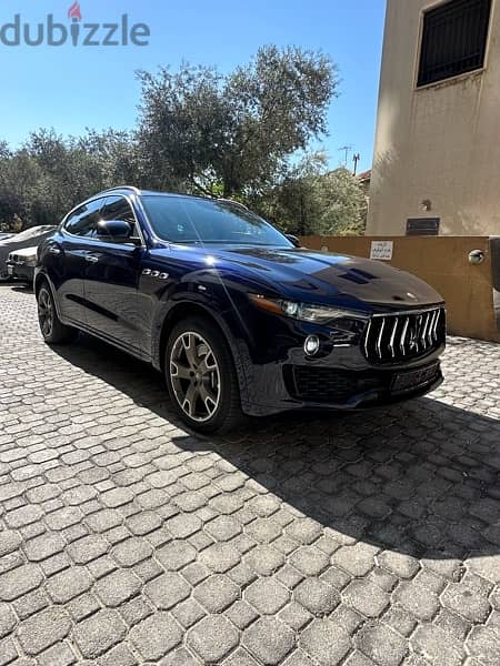 Maserati Levante S Q4 Gransport 2017 dark blue on brown (clean carfax) 2