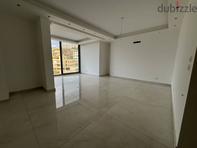 RWB100TA - Brand new apartment for sale in Nahr Ibrahim Jbeil 3