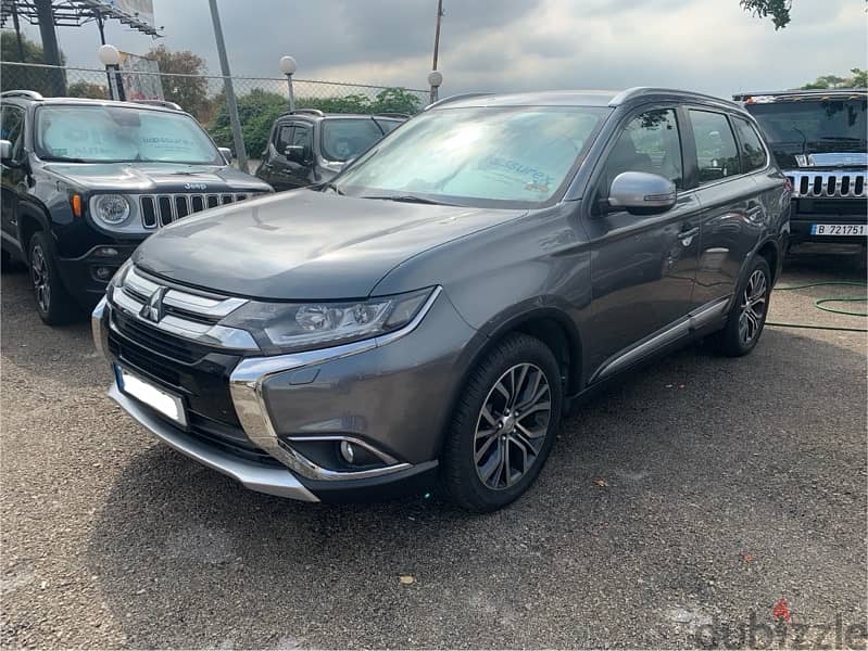 Mitsubishi Outlander 2016 1