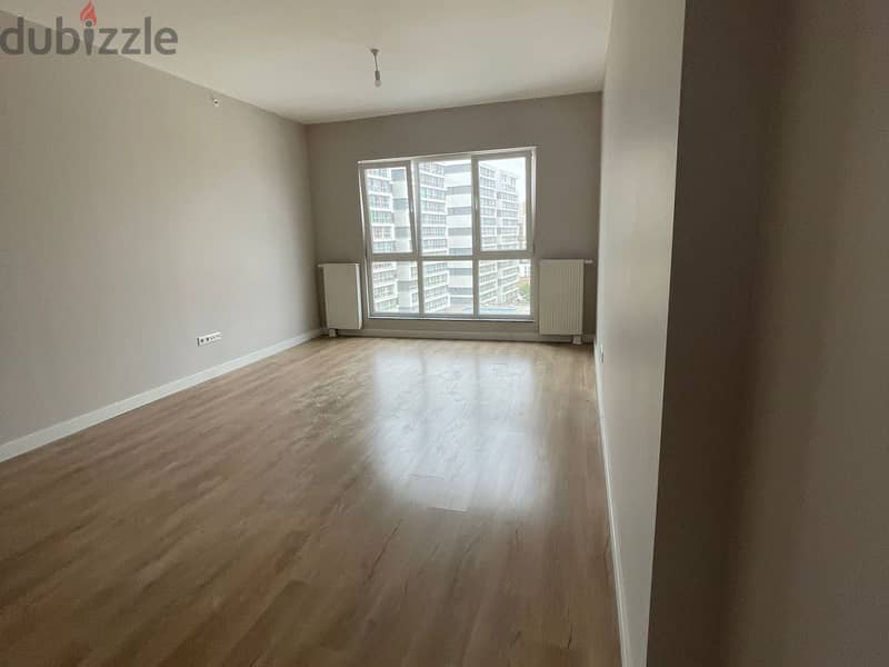 #IS20 - Outstandig Apartment for Sale in Istanbul شقة للبيع في اسطنبول 1