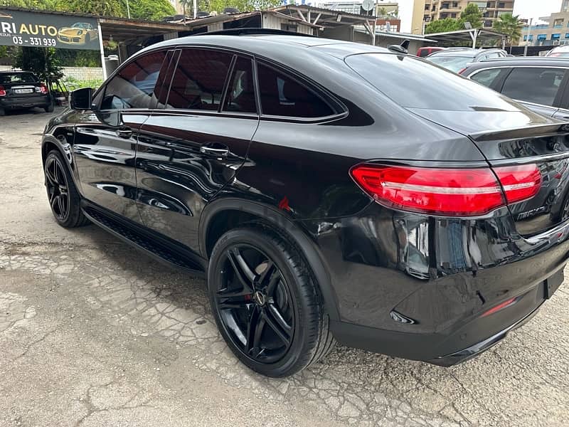 Mercedes-Benz GLE-Class 2018 43 AMG Like new 9