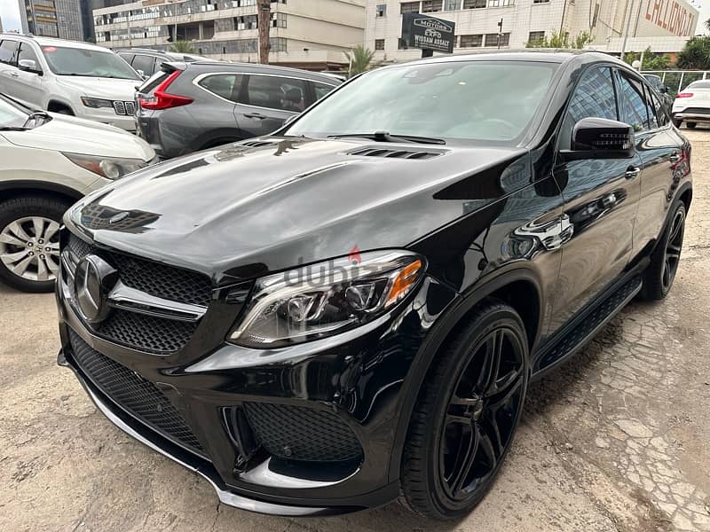 Mercedes-Benz GLE-Class 2018 43 AMG Like new 14