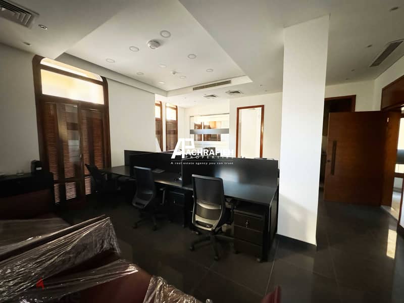 Office For Rent in Downtown - مكتب للأجار في وسط بيروت 3