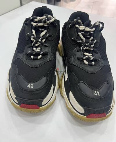 Triple S black for men