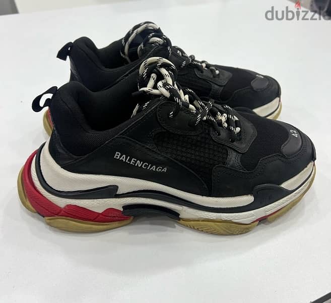 Triple S Black for men 1