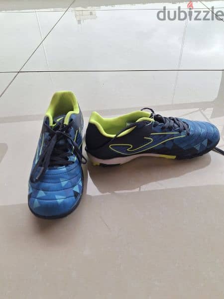 football shoes, never used, great condition 1