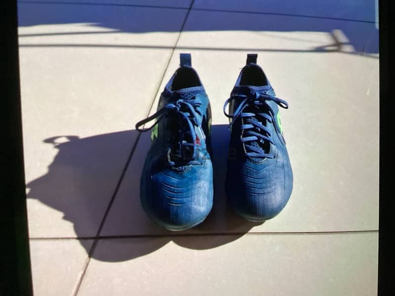 football shoes great condition 0