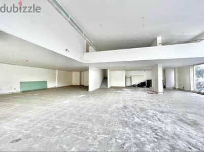 Prime Location Showroom for sale in Unesco