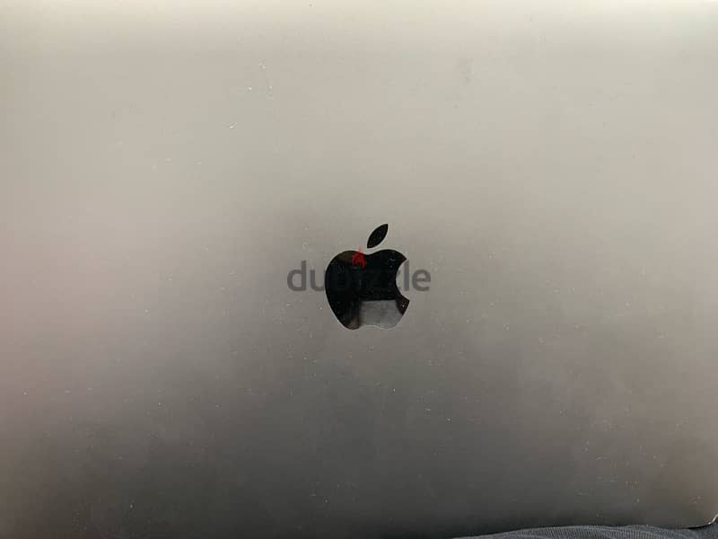 Macbook Pro 2019 i5 256 GB Touch Bar 1