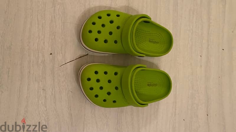 original baby crocs green  for sale 2