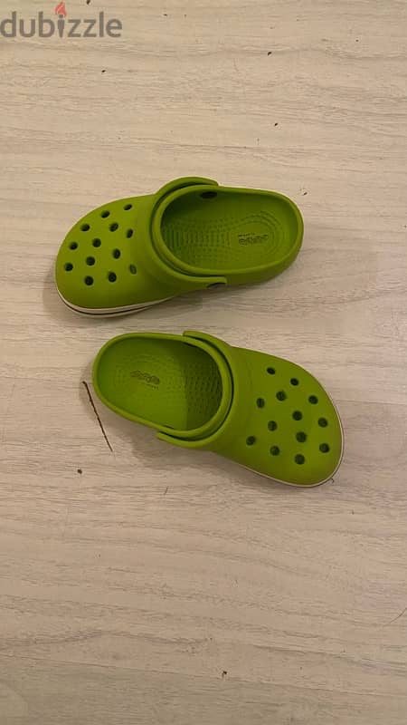 original baby crocs green  for sale 3