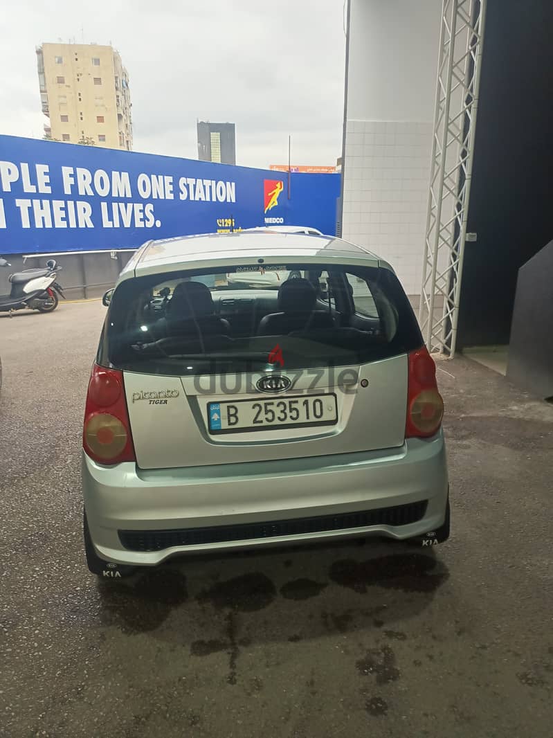 Kia Picanto 2011 1