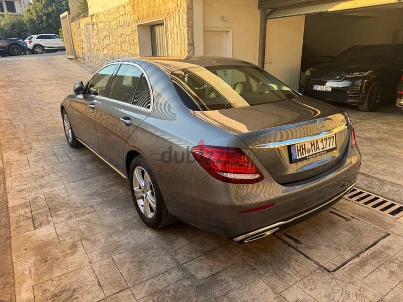 Mercedes-Benz E-Class 200  2017 german! grey in black 4