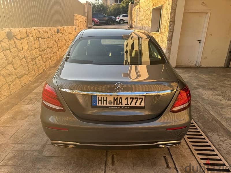 Mercedes-Benz E-Class 200  2017 german! grey in black 5