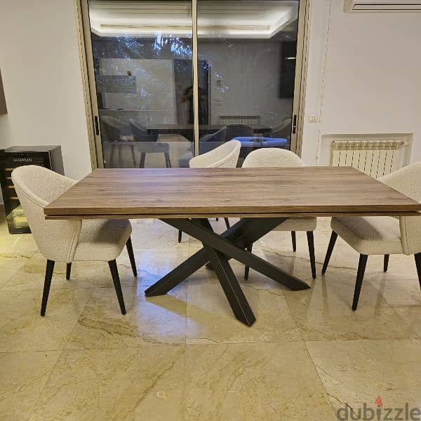 Abeer · Elegant Dining Table + 6 dining chairs in excellent condition 8