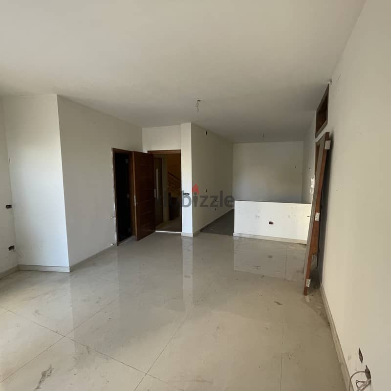 Apartment for sale in Hbous شقة للبيع بحبوس 1