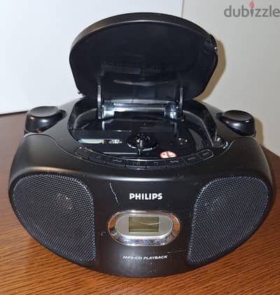 radio CD Philips good condition