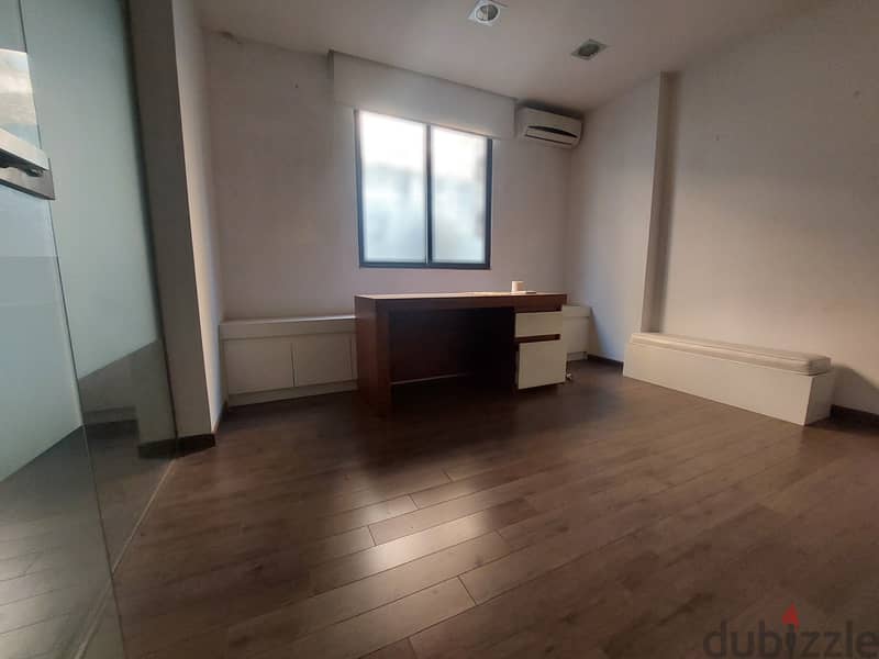 Office for rent in Mtayleb مكتب للايجار في المطيلب 3