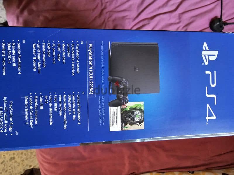 ps4 500gb used like new with 1 Cd game 1