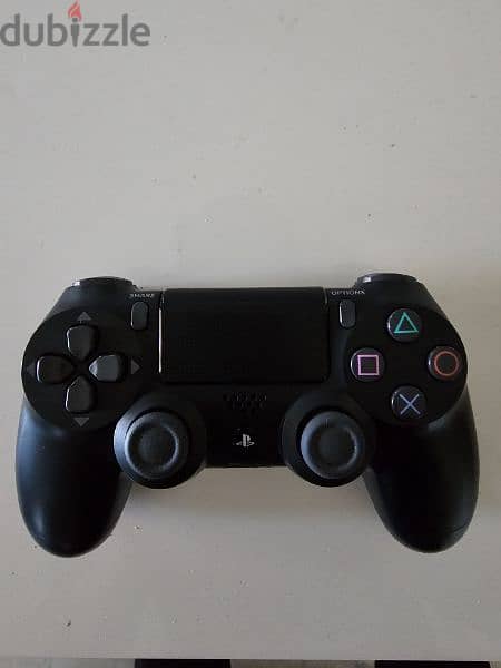 ps4 500gb used like new with 1 Cd game 5