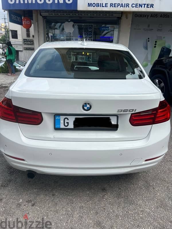 BMW 3-Series 2012 1