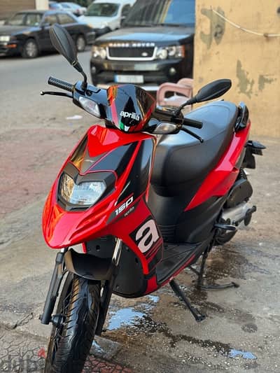 Aprilia SR150.2023 . CLEAN